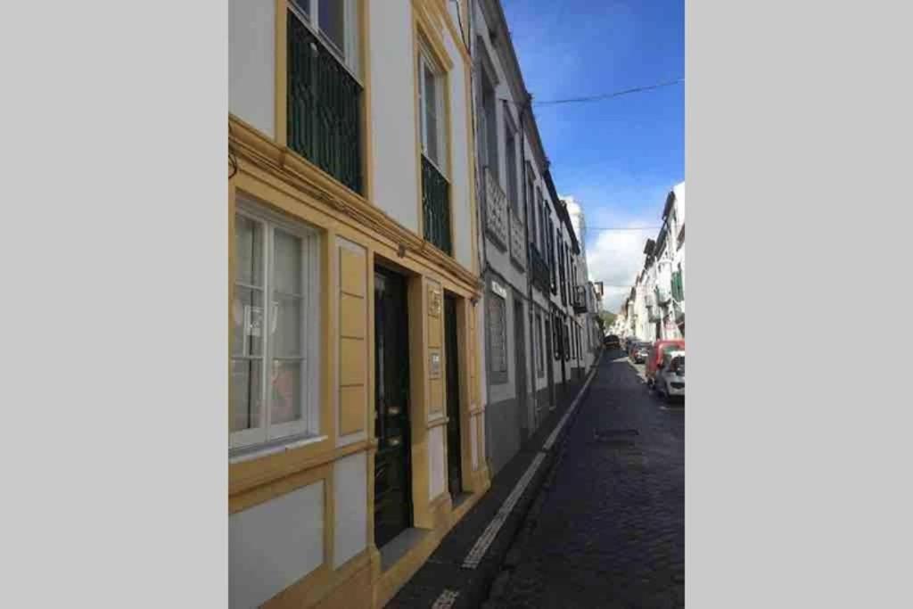 Pdl Central Apartments - Three ポンタ・デルガダ エクステリア 写真